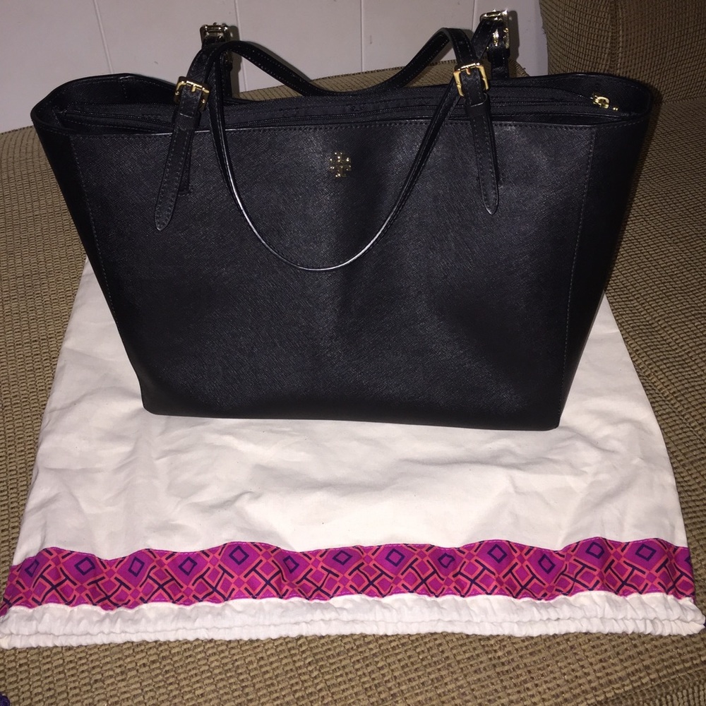 Tory Burch York Tote - slight wear on one side as noted in pictures